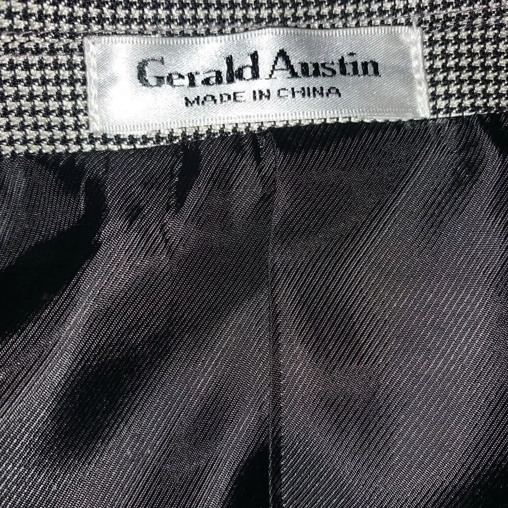 Gerald Austin Charles 2B Houndstooth Blazer